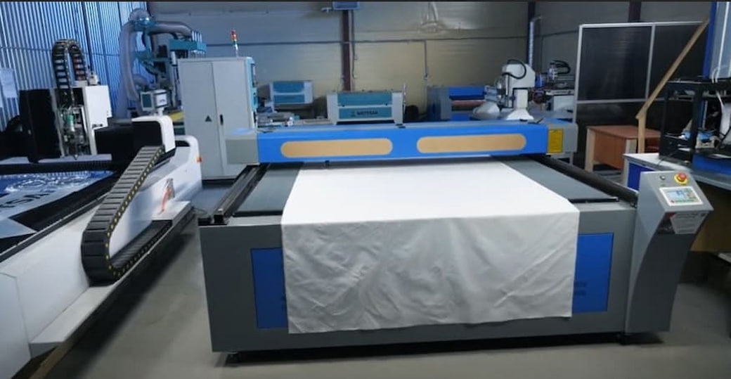 Широкоформатный лазерный станок Wattsan 2030 Flat Bed